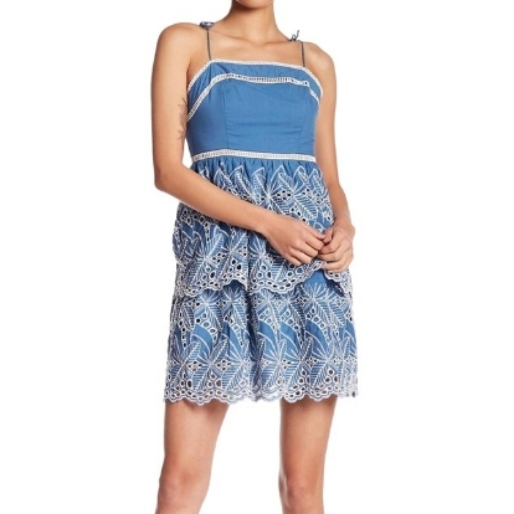 NWT Romeo & Juliet Couture Eyelet‎ Dress